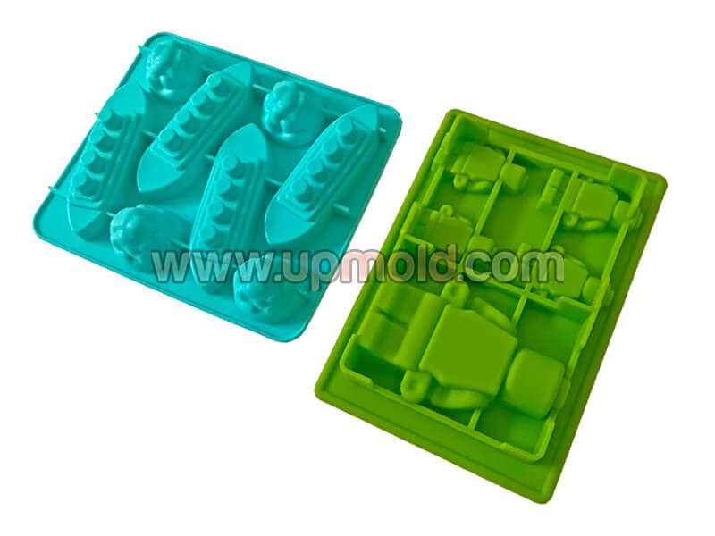 robot-wood-cake-mold